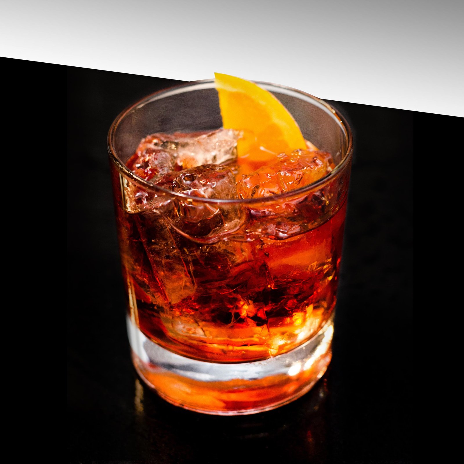 cocktailbundle_negroni_lifestlye-01.jpg