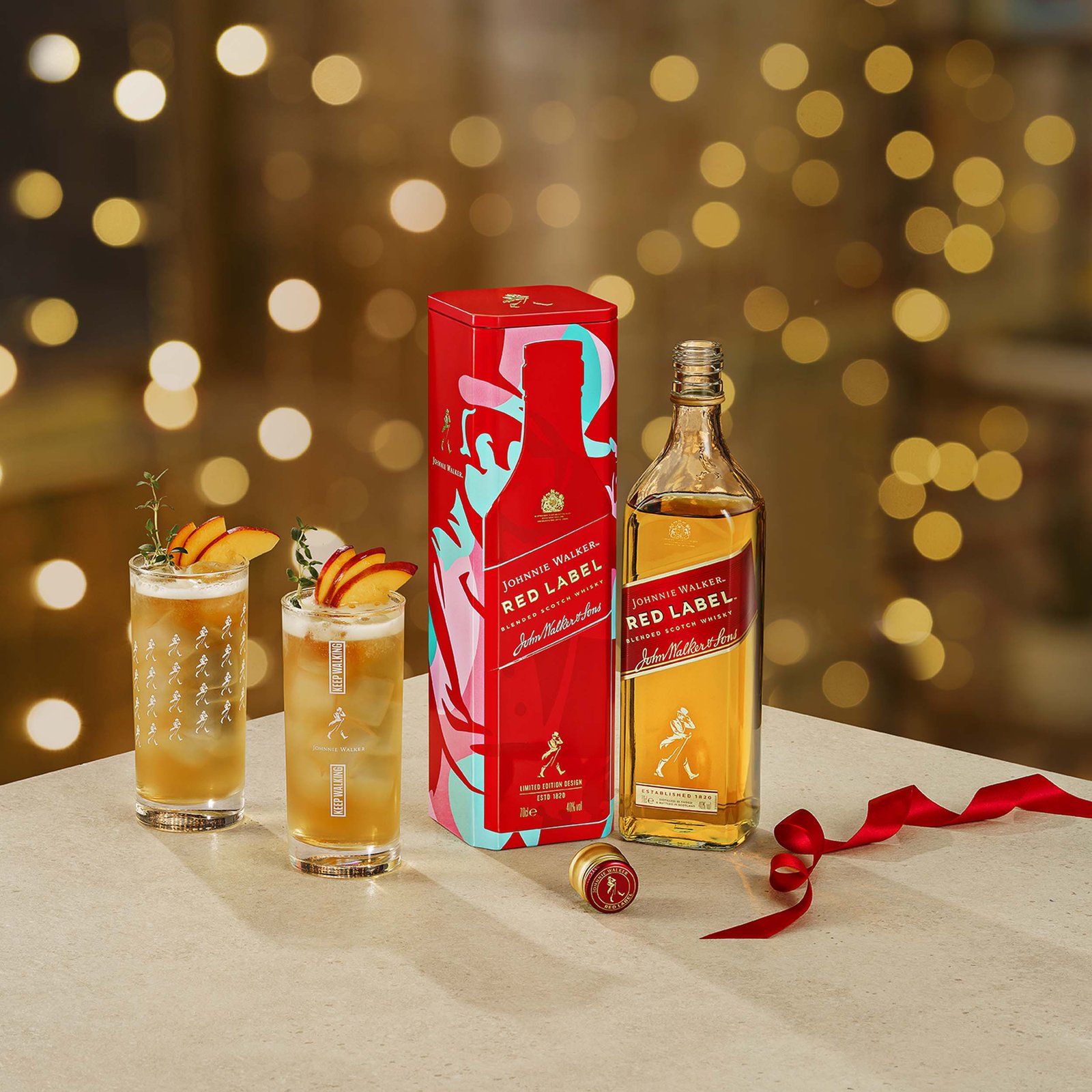 johnniewalker_redlabel_gifttin_lifestyle-01.jpg